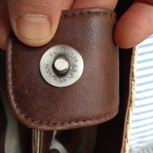 Relic Leather Woven Small Purse Tan and Brown - Picture 9 of 10